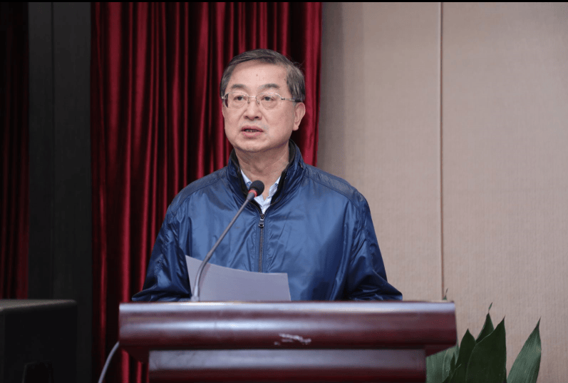 上海市绿色建筑协会会长崔明华致辞.