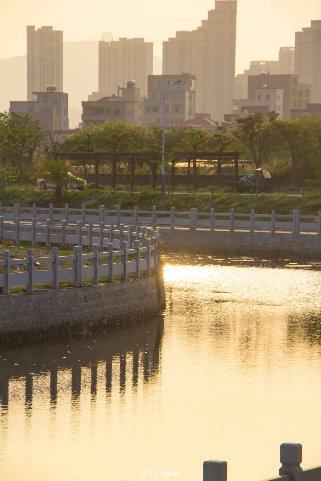 琼头如牛,称牛穴,琼头南面又正对鳄鱼屿,故丙洲流传着一句"龟蛇把水口