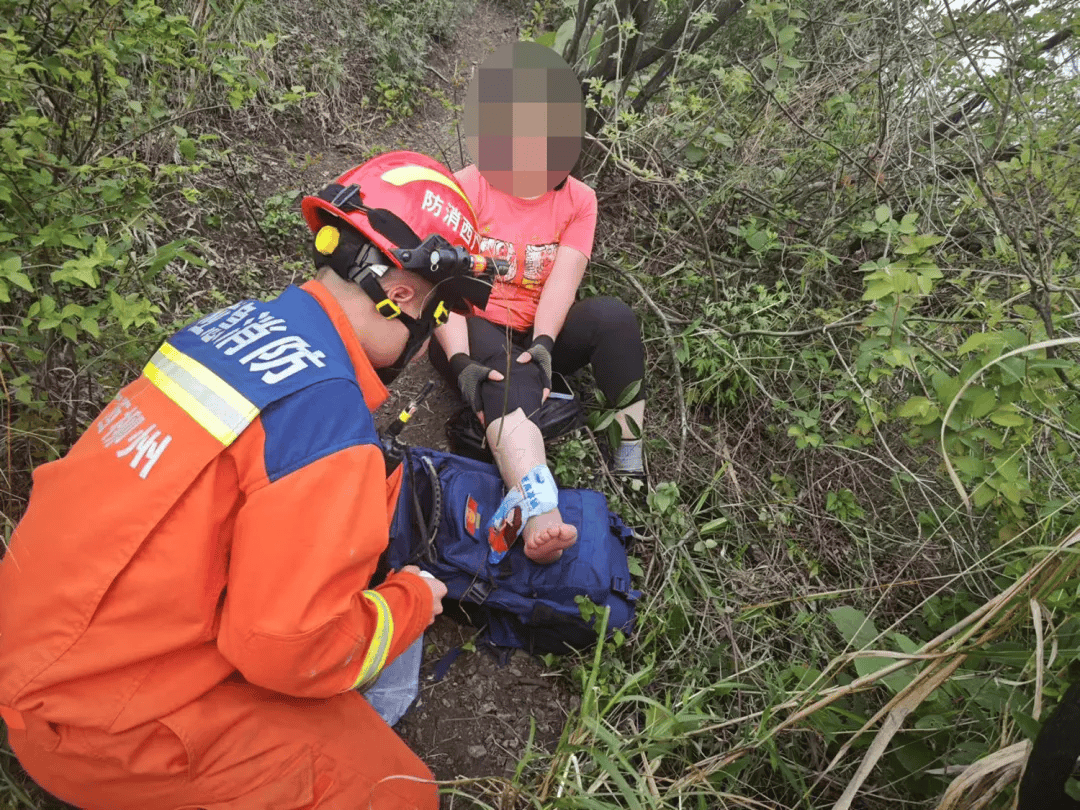 20多名驴友登旗山有人被困这种网红打卡地危险