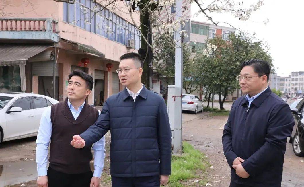 吴华调研重点项目建设情况_城市_弋阳县_人民
