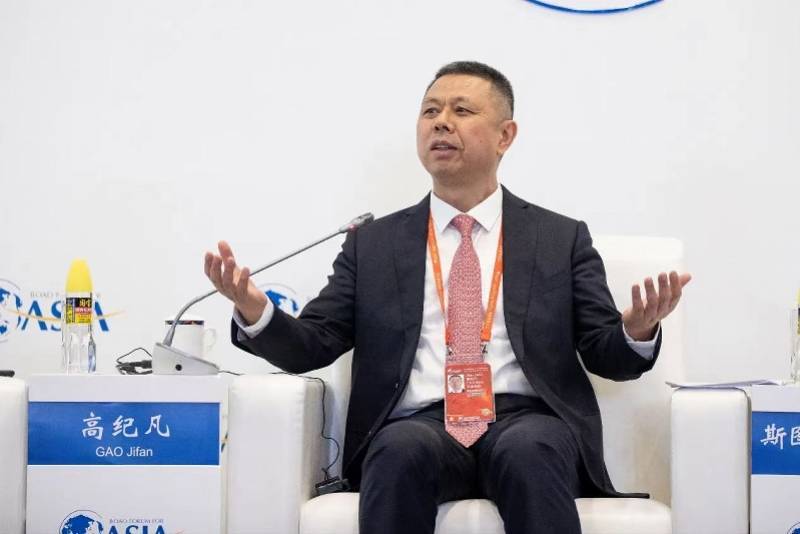 高纪凡应对气候危机加速能源转型发展清洁能源是根本方向