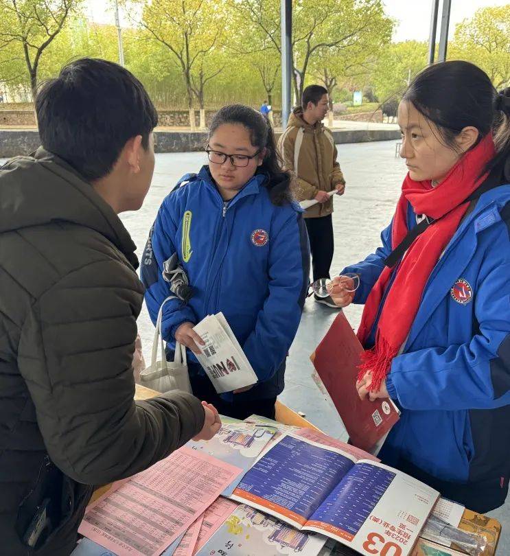 代言红果园感恩母校行丨北京交通大学江西招生实践团返