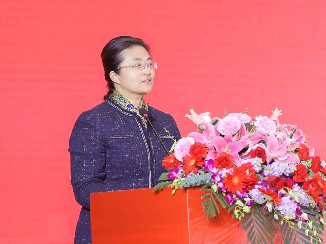 南通市人民政府副市长李玲对南通外经协会成立30周年表达祝贺.