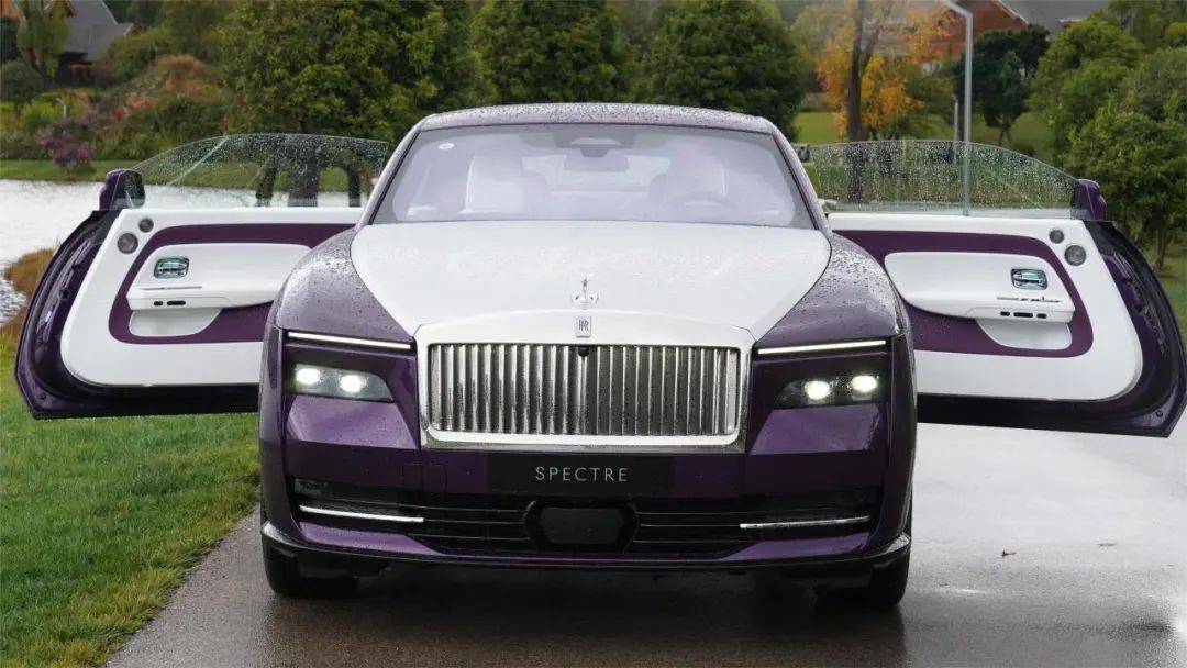 落入凡间的精灵,试驾劳斯莱斯闪灵spectre_搜狐汽车_搜狐网