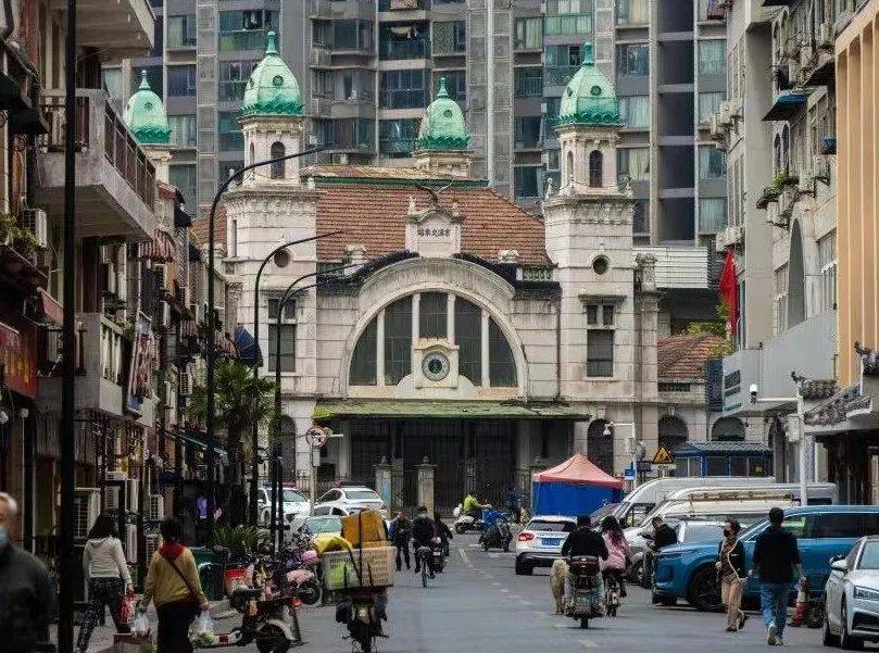 "线路二:蛇山上看武昌古城一条线贯穿蛇山东西坡,全景触摸武昌古城