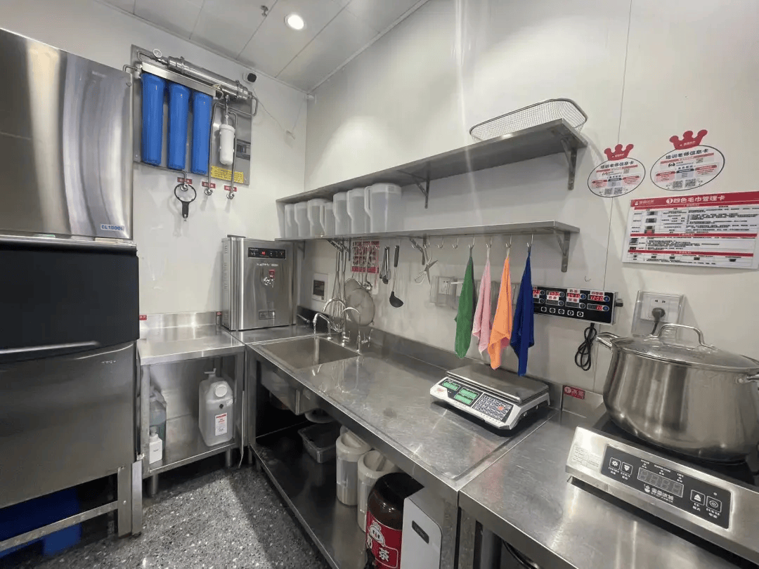 海口百货店：城市消费的缩影
