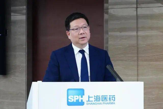 少有医院院长从儿子手上采购高价药院长因受贿1600万受审药监高校药企