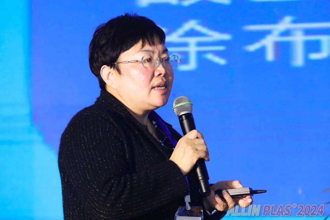 总经理魏风军先生,河南省产品质量监督检测院橡塑检验中心张玉芳主任