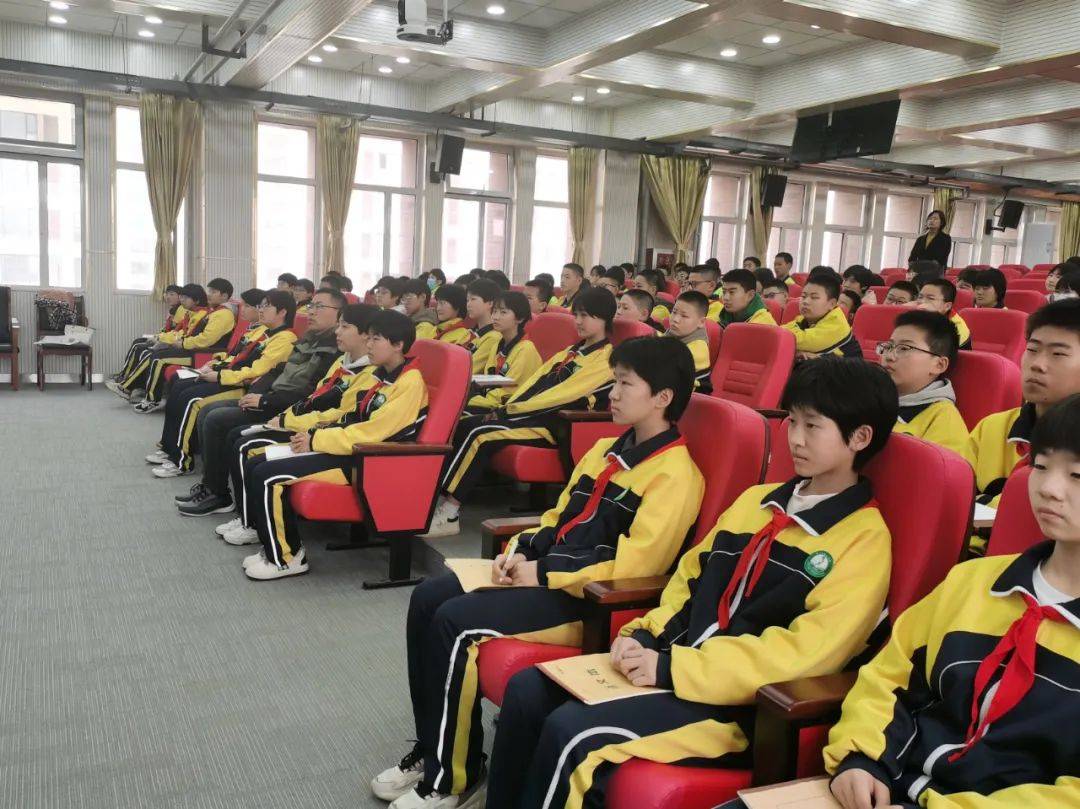 校园新闻近视防控守护睛彩未来邢台三中教育集团平安校区开展近视防控