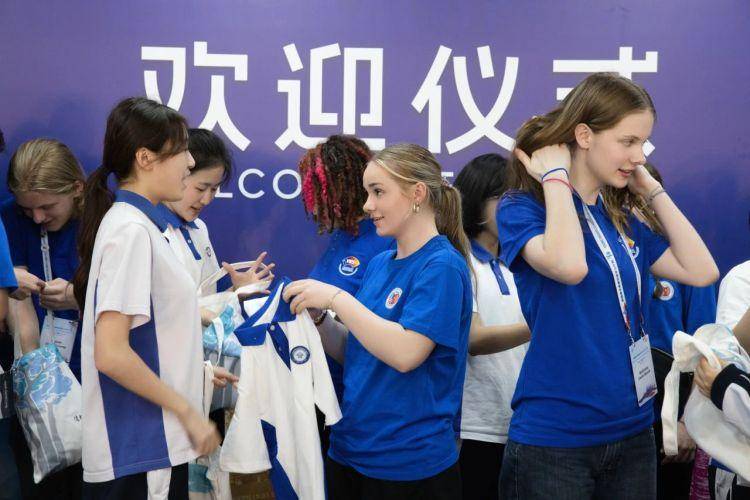 和羹之美在于合异美国华盛顿州中学生代表团参访南外高级中学