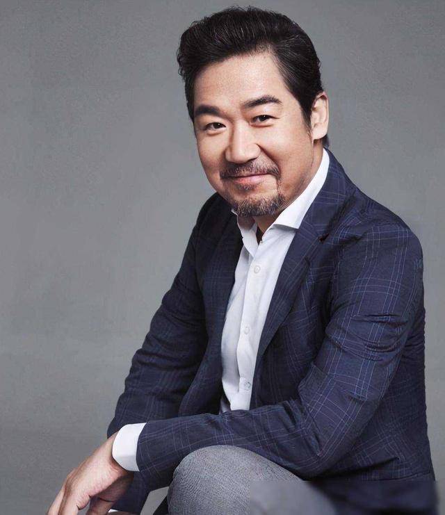 16岁的张国立与尸体同睡4晚后,头发一夜掉光,差点命丧黄泉