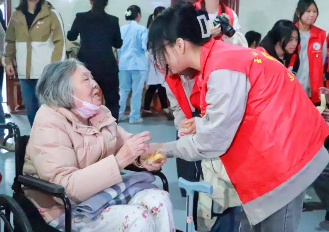 青志愿玉林追锋青年在行动五