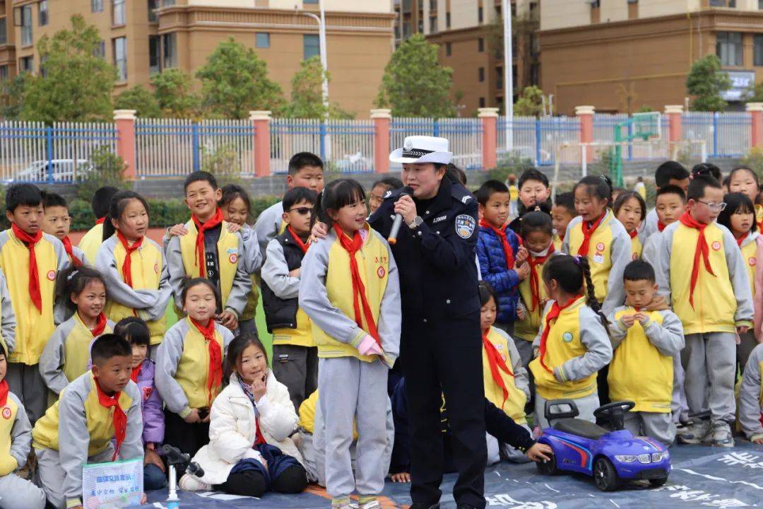 沾益民族中学图片