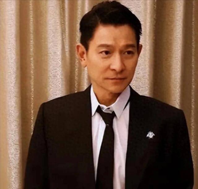 刘德华在演艺圈中的形象一直是正面的