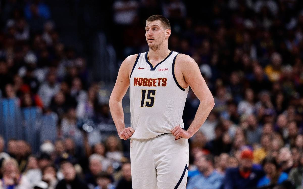 原创狂轰26分18板16助就在今天尘封59年的nba神迹被约基奇达成了