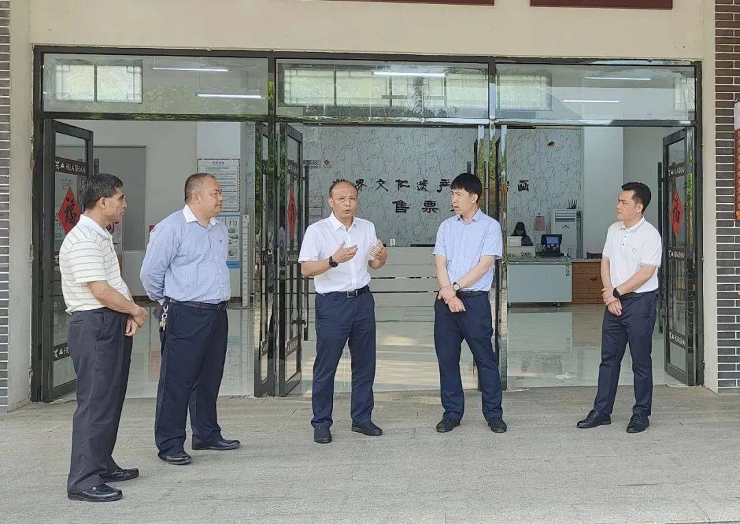 刘勇到宁明县调研人大代表工作