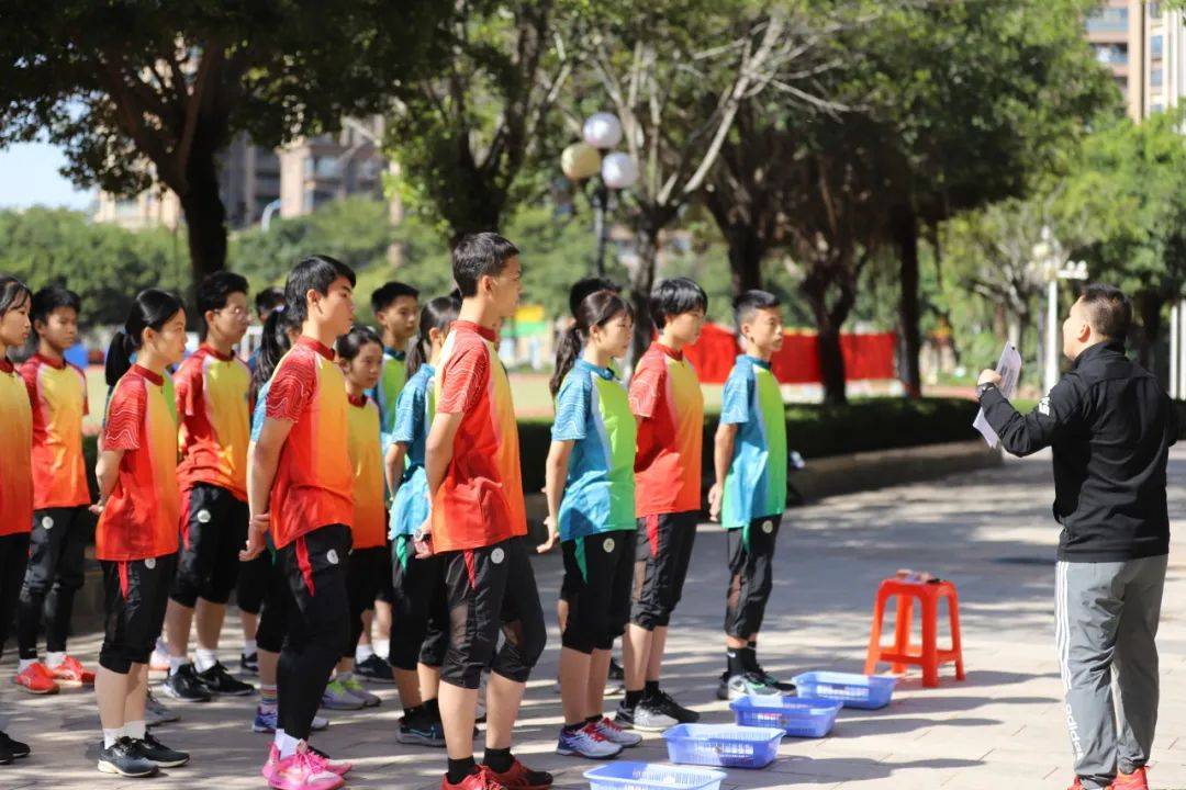 百花齐放的舞台等你灿烂绽放铁一体艺特长生入读意向调查
