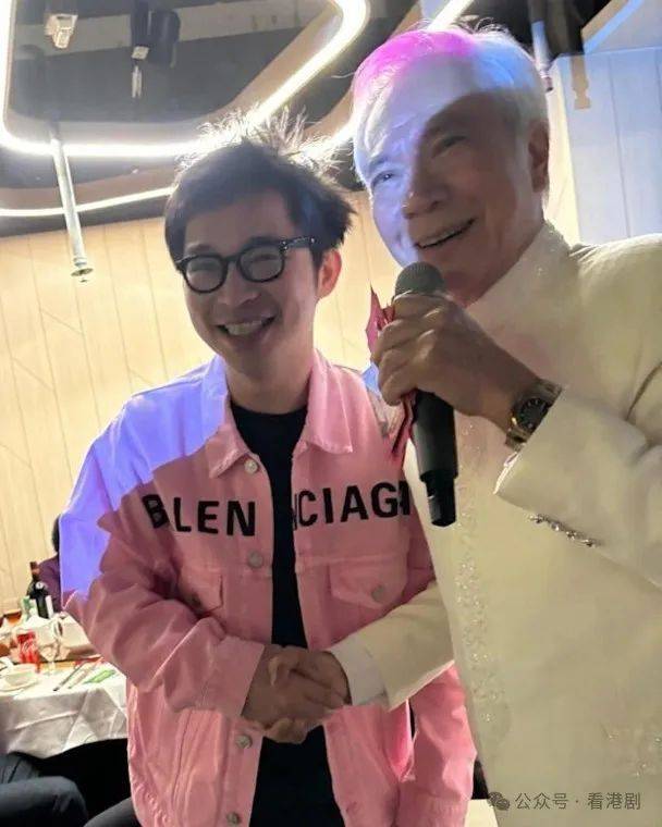 林作宣布搞18区婚礼抄旧爱麦明诗搵李龙基唱歌助兴