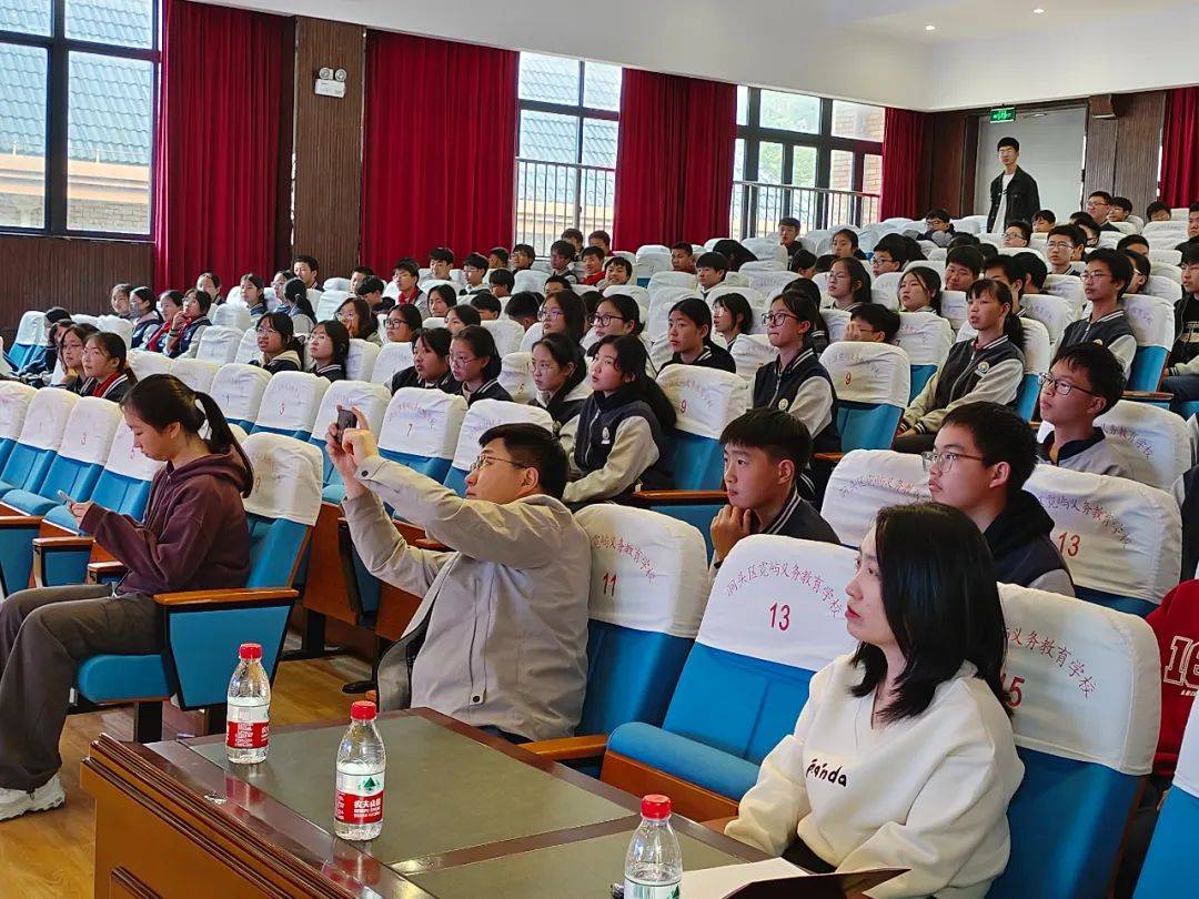 博士后工作站赴霓屿街道开展精准对接服务基层活动