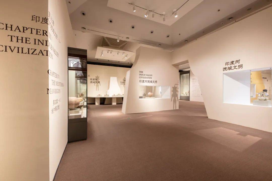 特展开幕抟埴之工古代东西文明交流中的陶瓷艺术在清华艺博迎春启幕