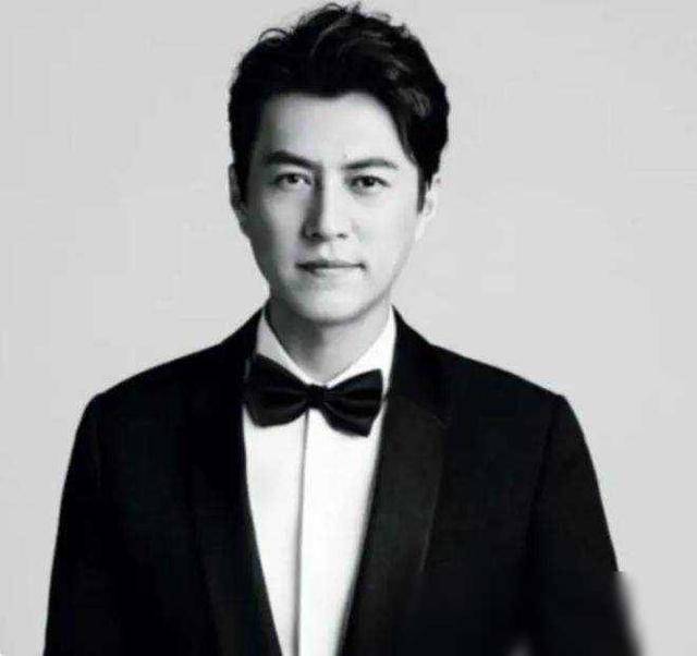 李光洁的老婆靳东的老婆雷佳音的老婆看到郭京飞老婆原来