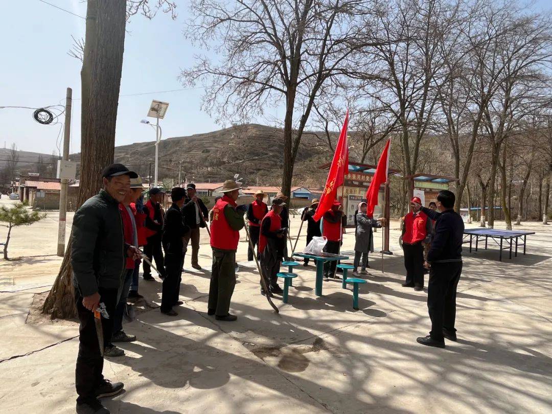 通渭县新景乡张河村开展全民禁毒构建和谐禁毒宣传活动