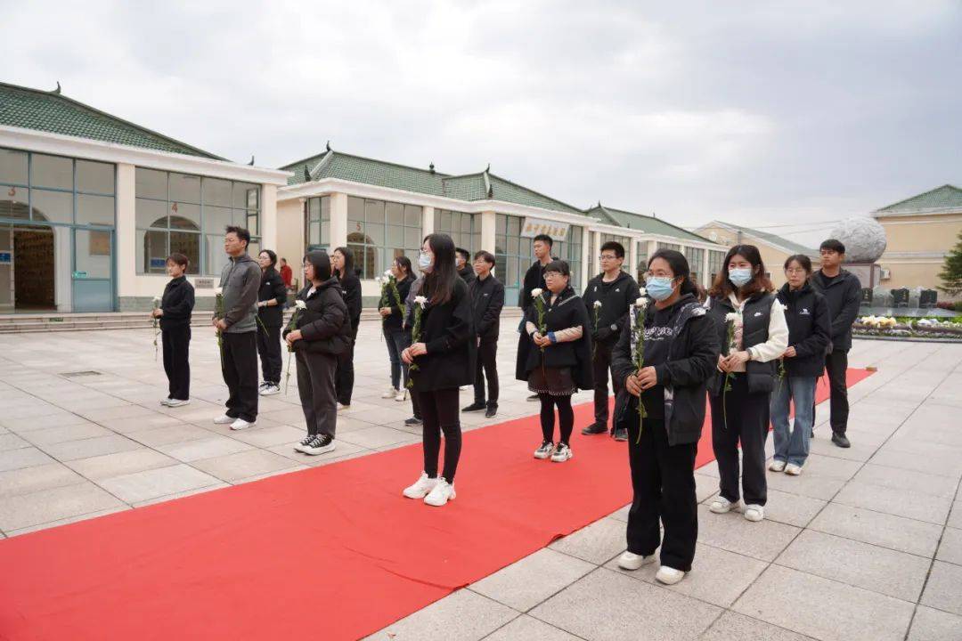 我们的节日清明缅怀英烈祭忠魂抚今追昔思奋进横沙乡新时代文明实践分