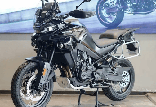 贝纳利金鹏502,售价32680元,在贝纳利的老家意大利,trk502多年蝉联