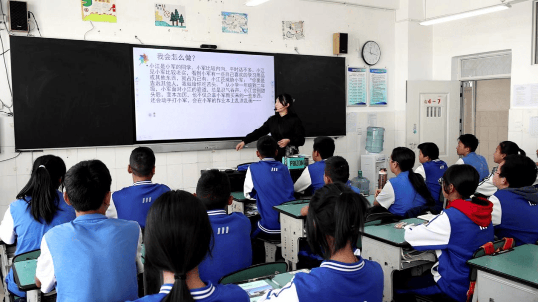 西昌二中组织开展预防校园欺凌主题班会活动