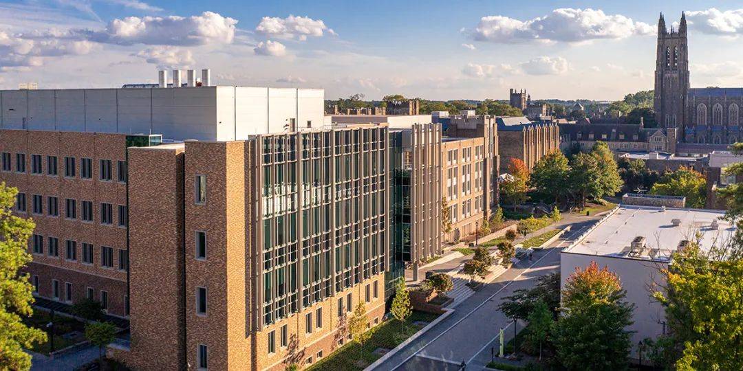 北卡州立大学和北卡大学教堂山三所大学构成的全美最大的科技研究中心