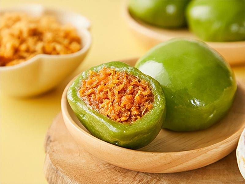 咸蛋黄肉松青团芥末鱼松味青团腌笃鲜味青团笋干菜味青团清明时节雨