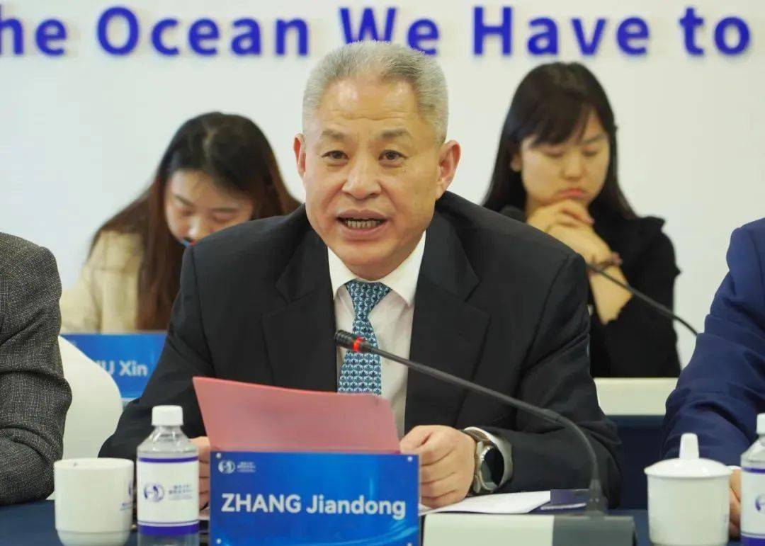 自然资源部第一海洋研究所副所长,欧洲科学院院士乔方利,青岛西海岸
