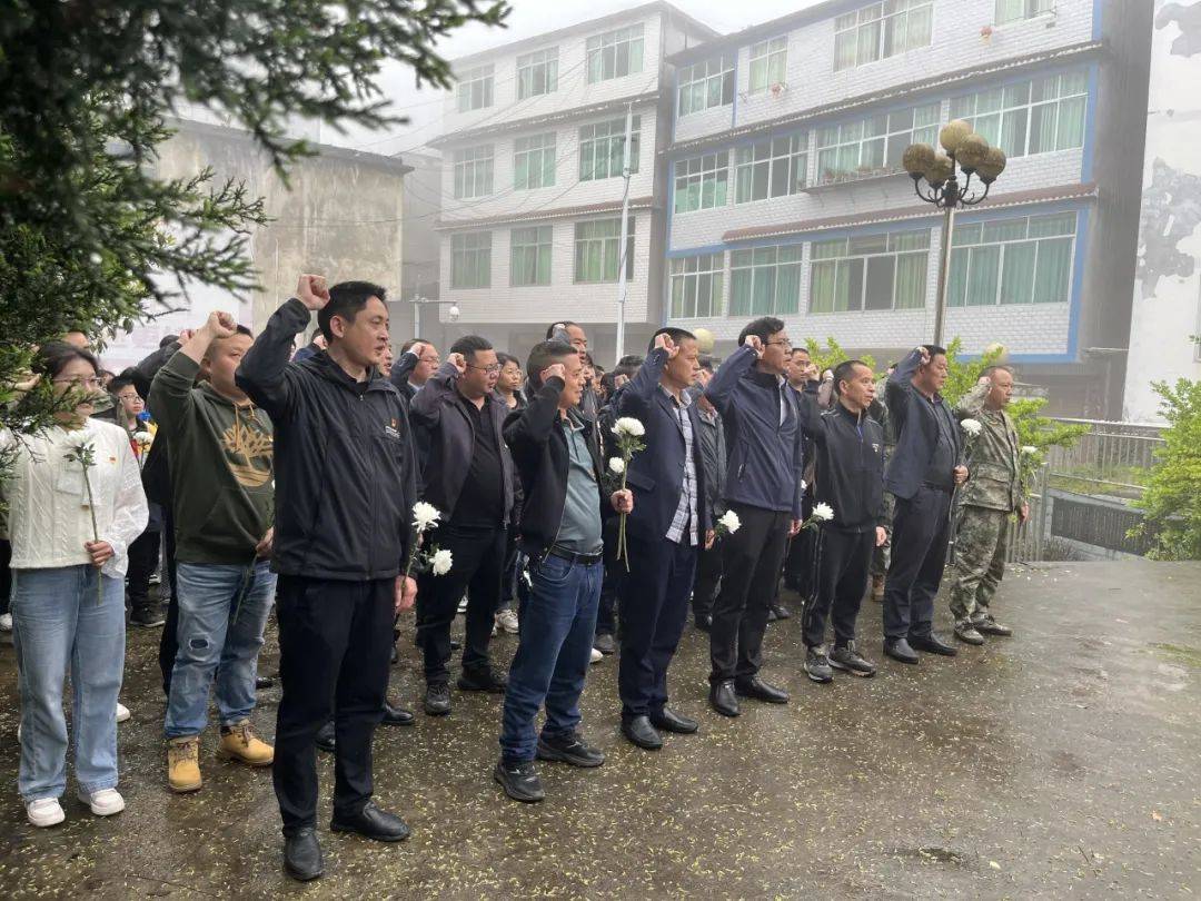 桐梓中学江口中学平桥中学火炉中学鸭江中学武隆一中少先队组织广大