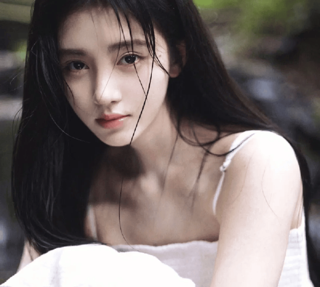 鞠婧祎 明星合成   白鹿于正的瓜？鞠婧祎急了？田曦薇掉队？丁禹兮被嫌弃的一生？何与《仙剑》扑街？_手机搜狐网