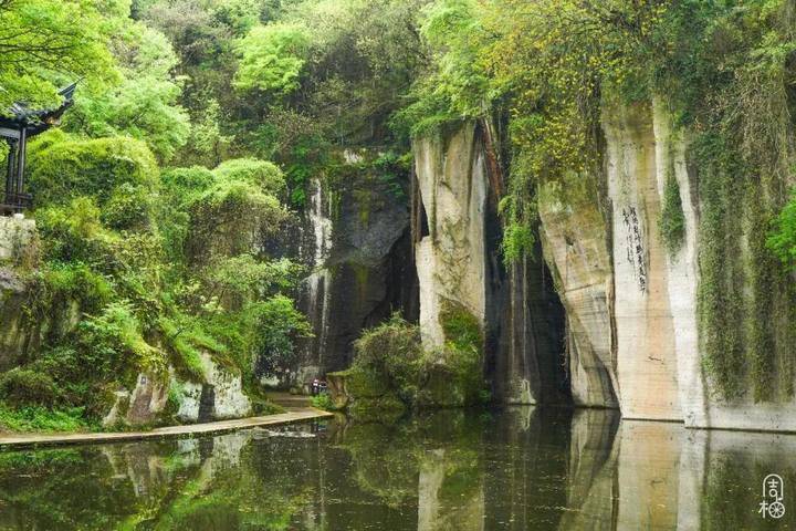 绍兴吼山风景区图片