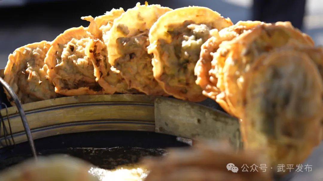 旅居武平 61 美食|跟着高铁尝美食——武平十方牛筋丸,油炸糕