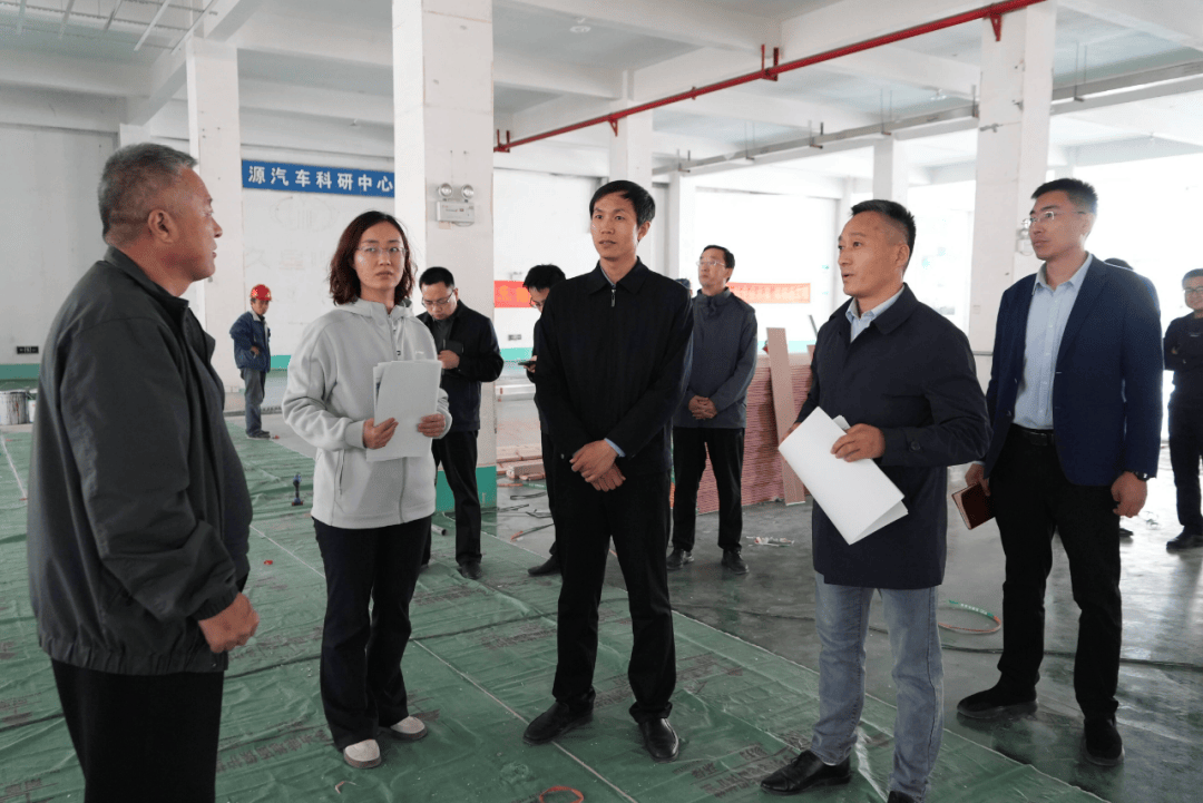杨曙光调度重点项目建设情况