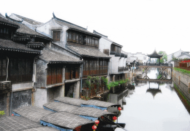 去金仓湖,沙溪古镇,弇山园等景点很方便,紧邻万达广场商圈,美食,购物