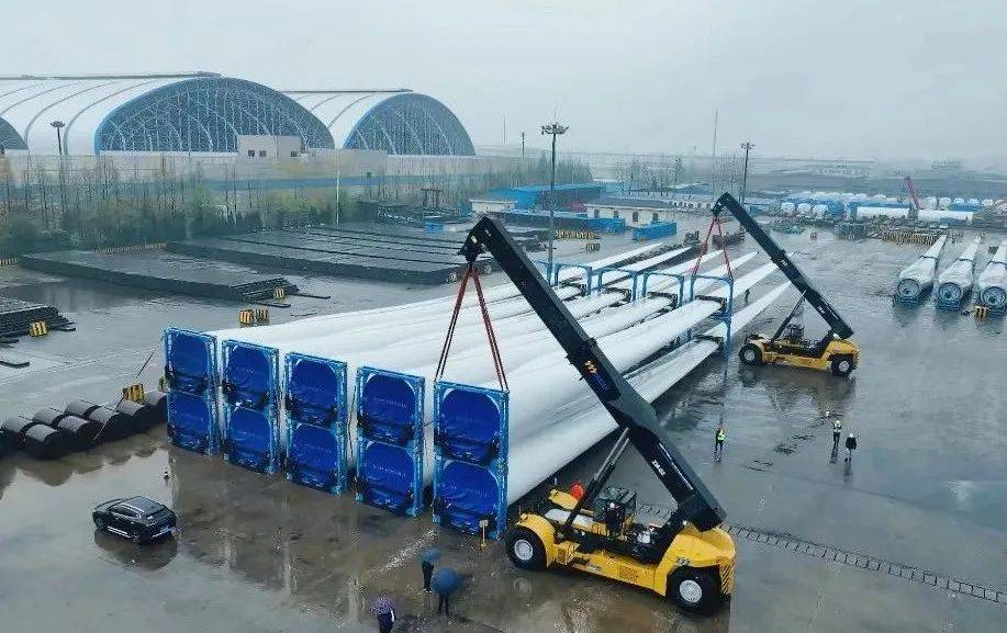 共建水运江苏徐工机械与江苏省港口集团签署战略合作协议
