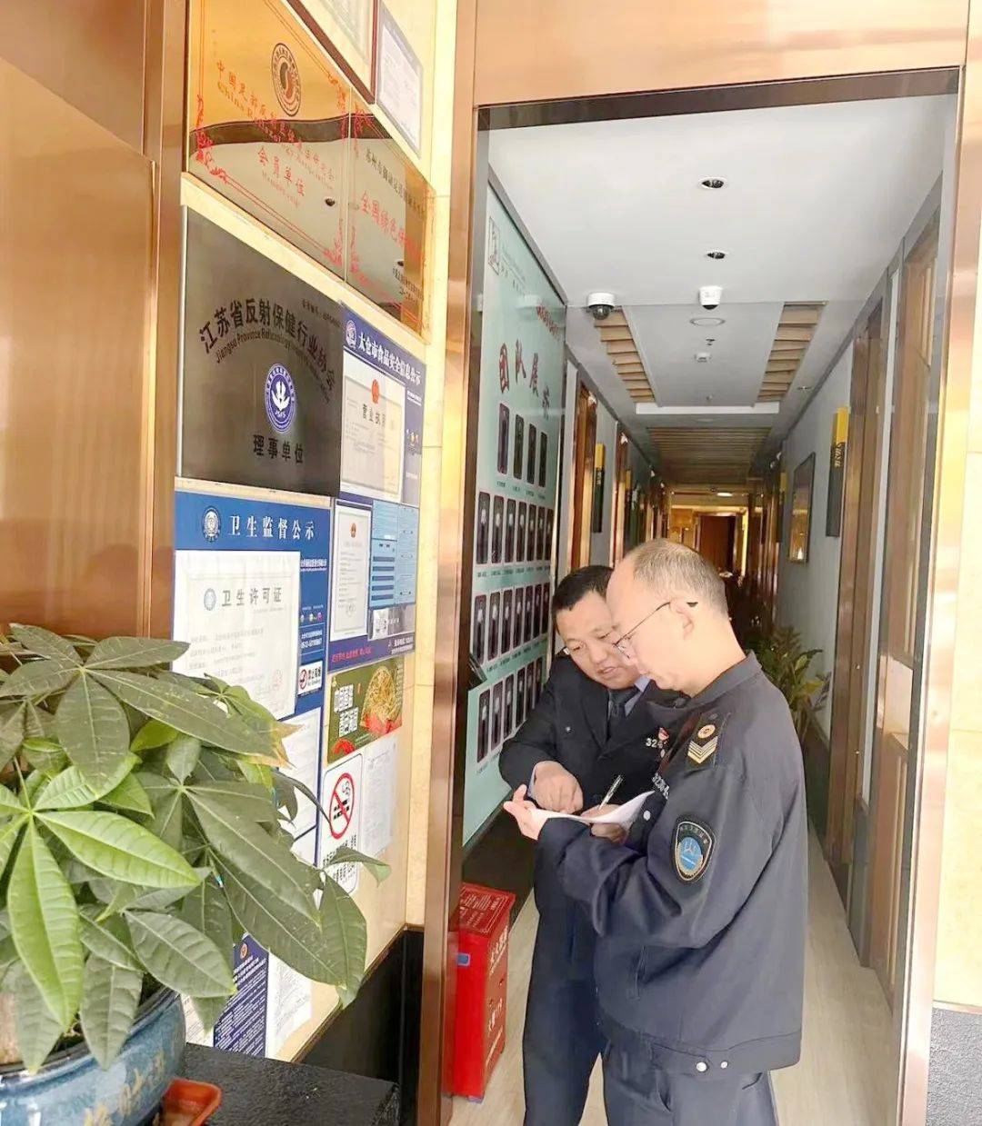 太仓市卫生监督所开展公共场所专项整治 助力卫生城市创建_单位_整改