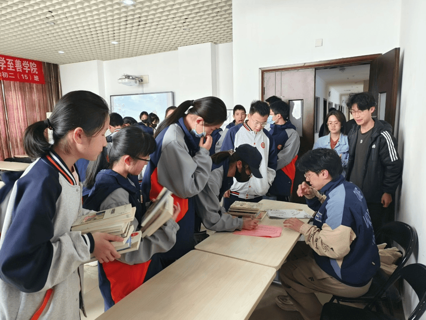 至善学院携手太湖格致中学开展"春阅计划"图书捐赠活动
