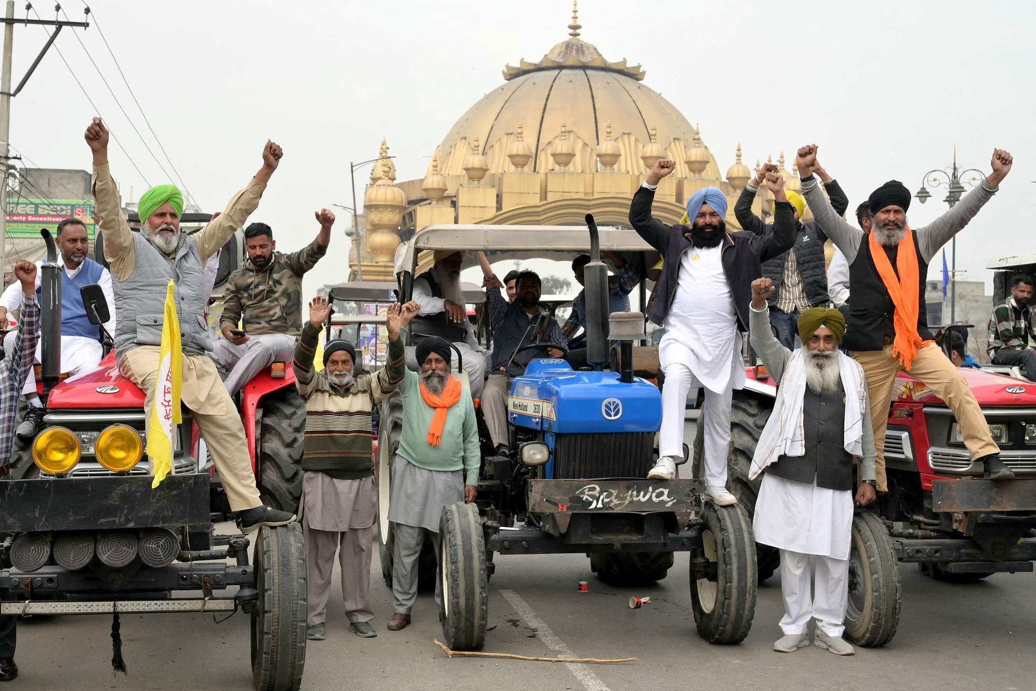 2024年2月,北印度多地农会再次组织大规模罢工游行,抗议政府现有法案