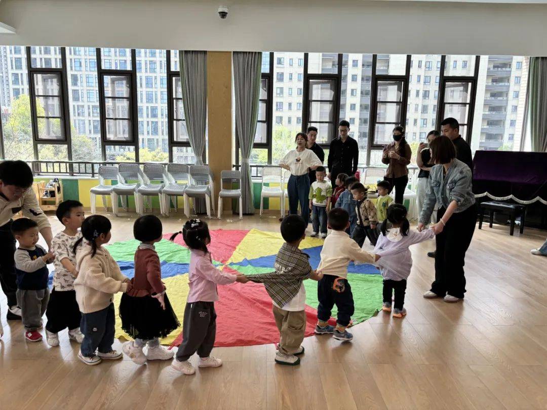 云天驿站暖心相伴快乐联萌鄞州区云天实验幼儿园天琅园区亲子早教课堂