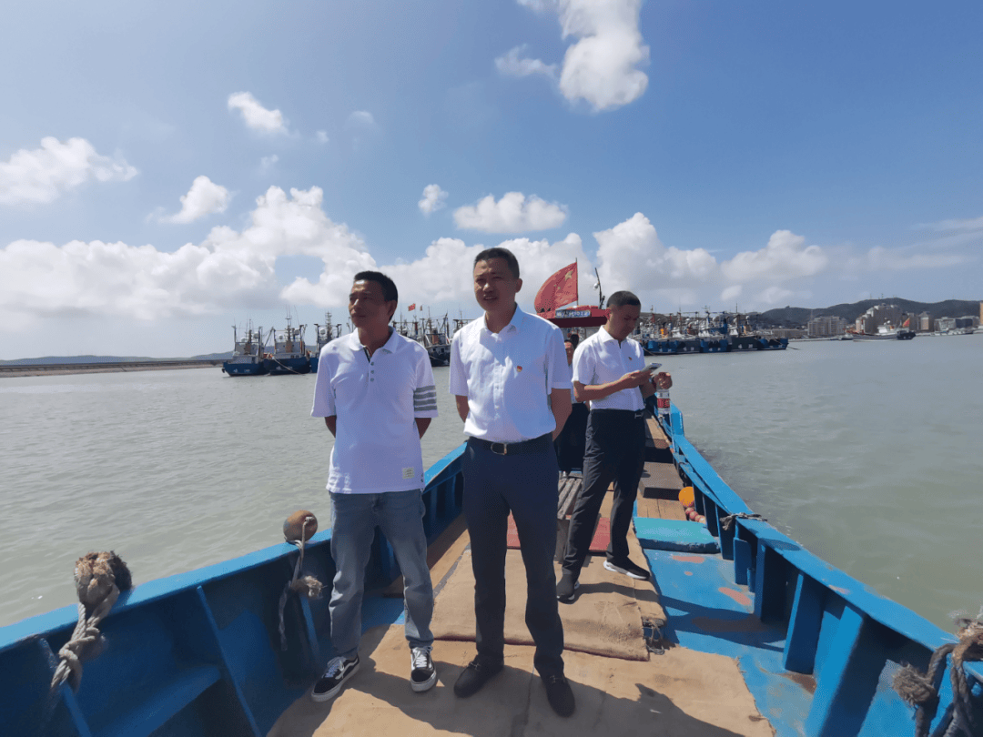 王震:跨山越海,一场责任与热爱的奔赴_嵊泗_喜德县_海岛