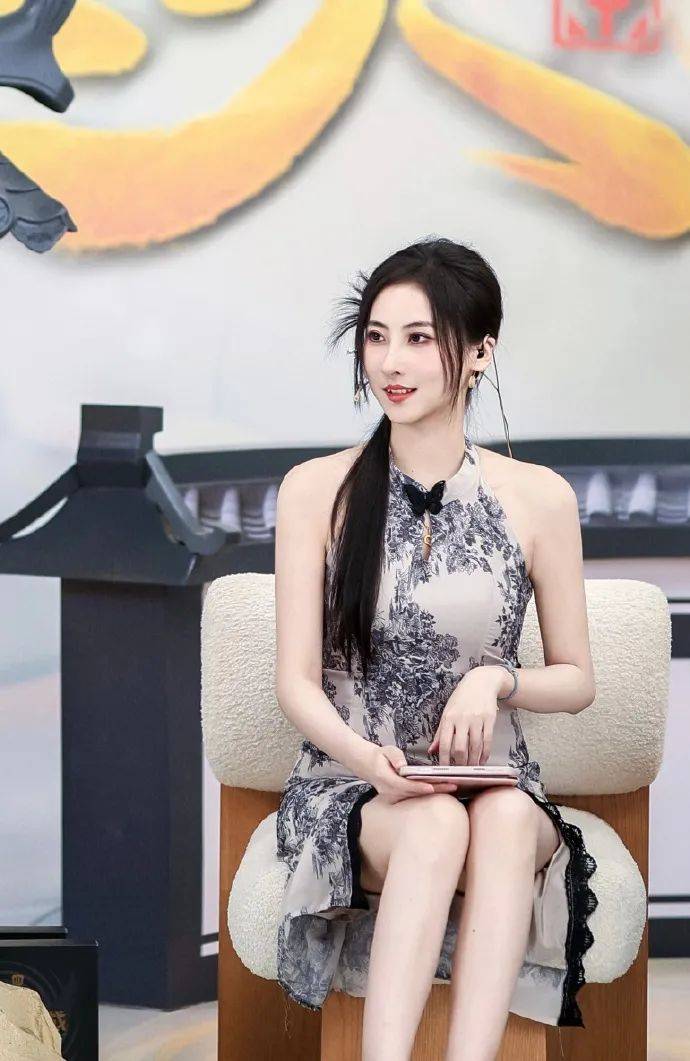 【美女解说】鼓鼓:旗袍小鼓限时返场