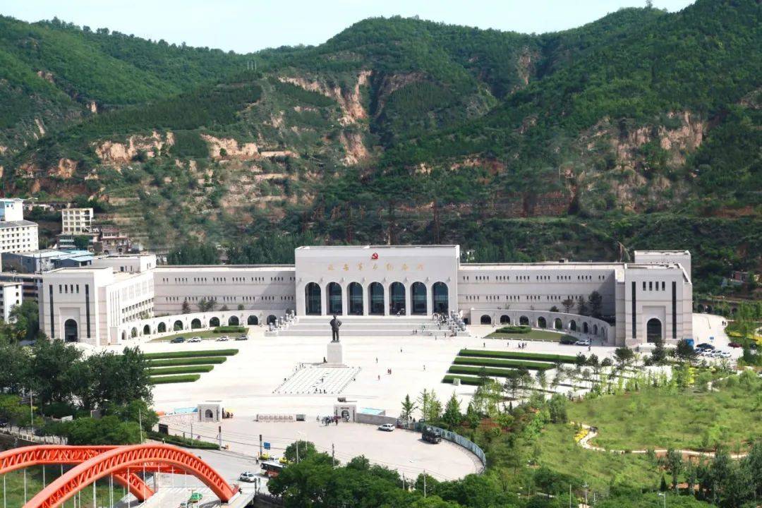 两日一晚玩转延安