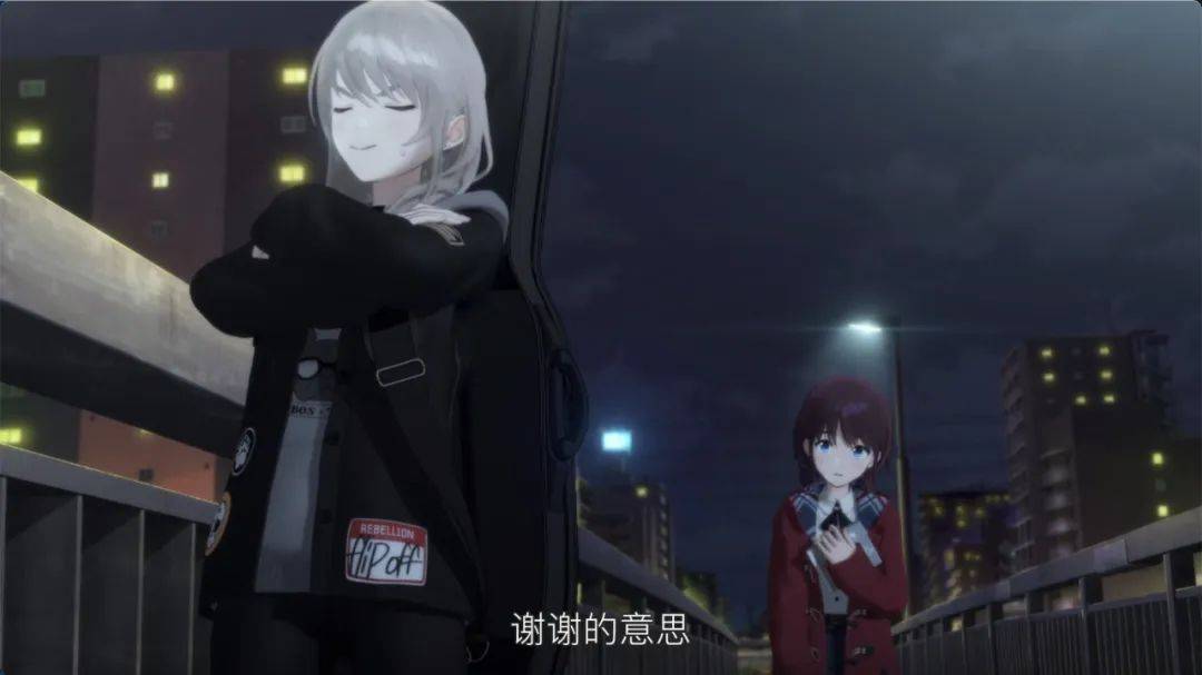 特别是女主角被人带偏,误以为"竖中指"是表示友好的桥段,把一个初入