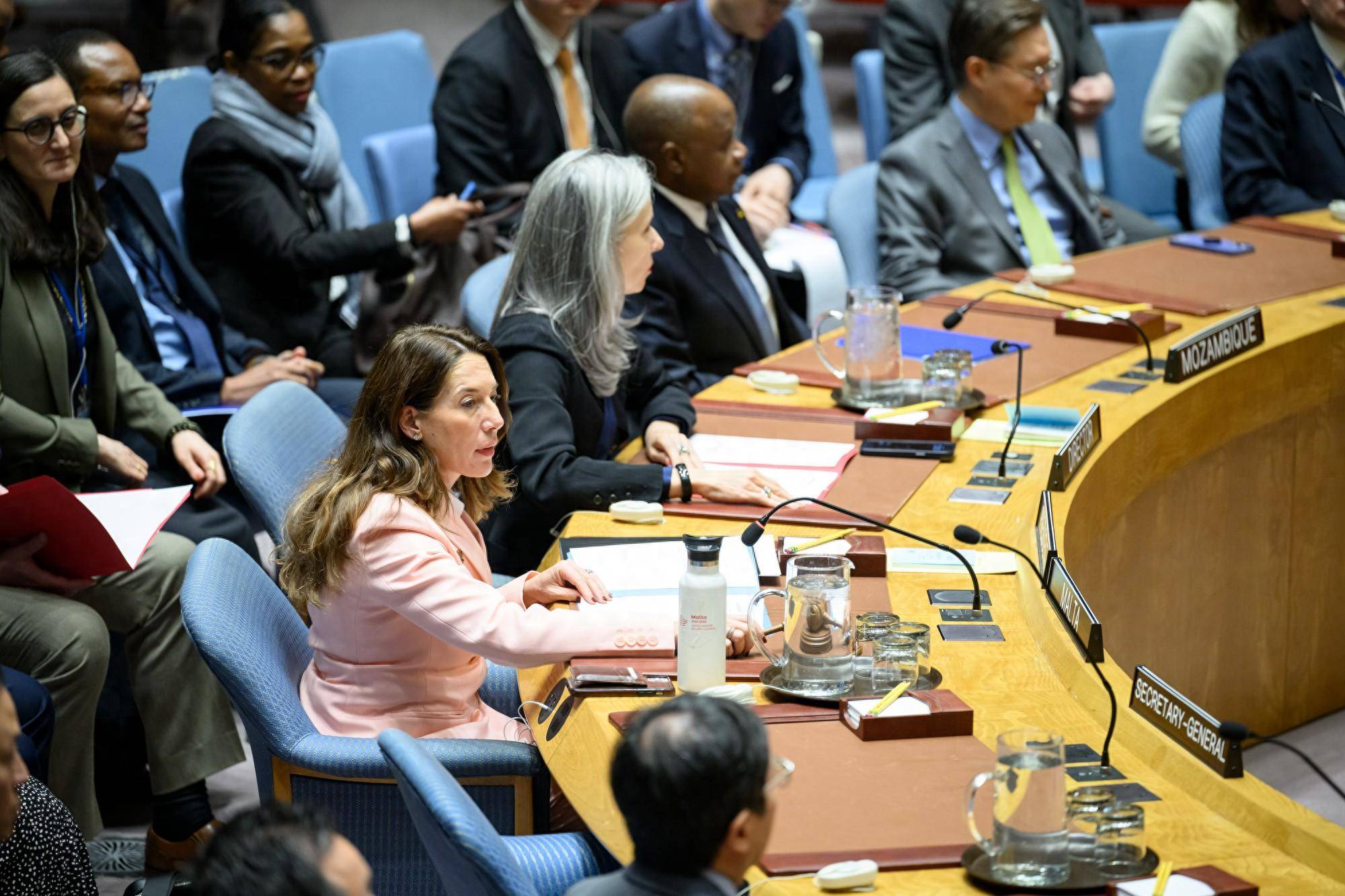 2024年4月8日4月8日,在位于纽约的联合国总部,联合国安理会举行会议