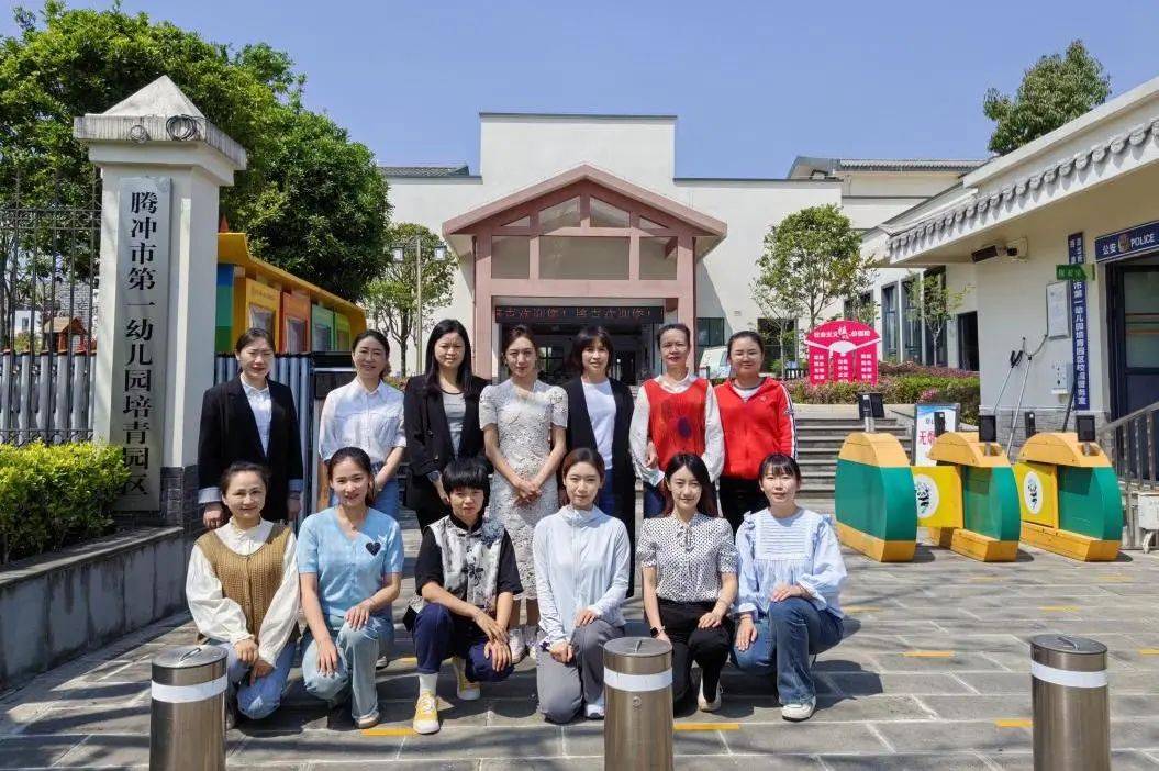 0409幸福视点搭建安全泳池守护孩子快乐戏水时光