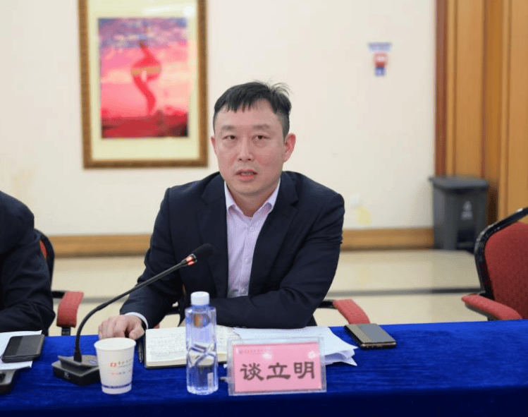 长沙市卫健委刘佳勇书记一行来我院开展教育教学工作调研座谈会